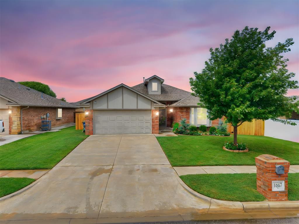 1667 Wellington Road, Newcastle, OK 73065