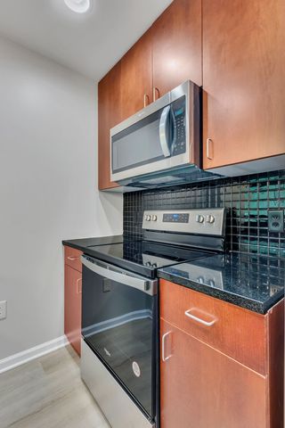 415 Church St Apt 1105, Nashville, TN 37219