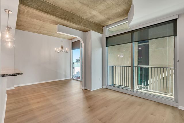 415 Church St Apt 1105, Nashville, TN 37219
