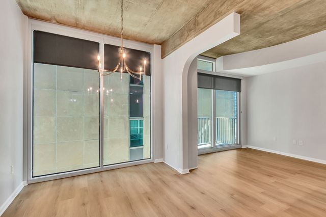 415 Church St Apt 1105, Nashville, TN 37219