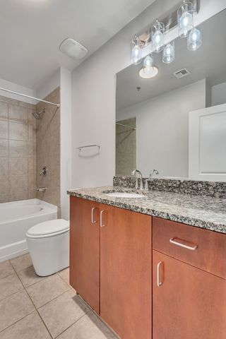 415 Church St Apt 1105, Nashville, TN 37219