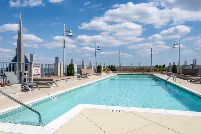 415 Church St Apt 1105, Nashville, TN 37219