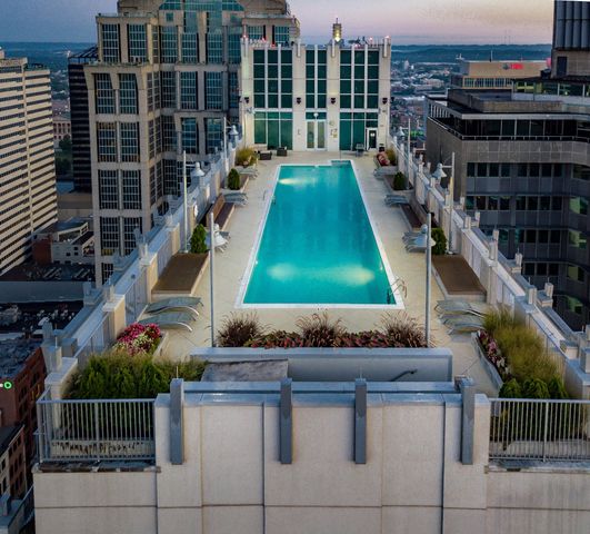 415 Church St Apt 1105, Nashville, TN 37219
