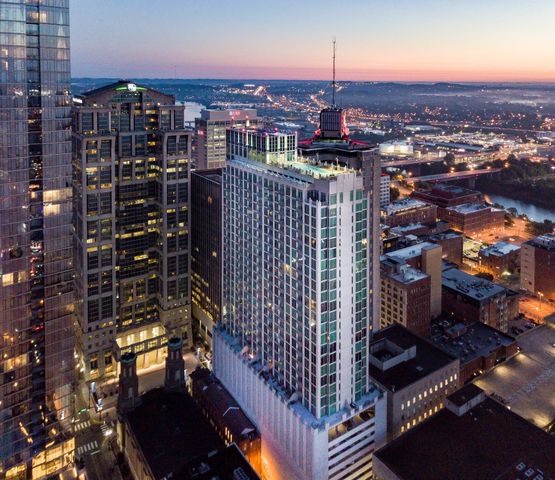 415 Church St Apt 1105, Nashville, TN 37219