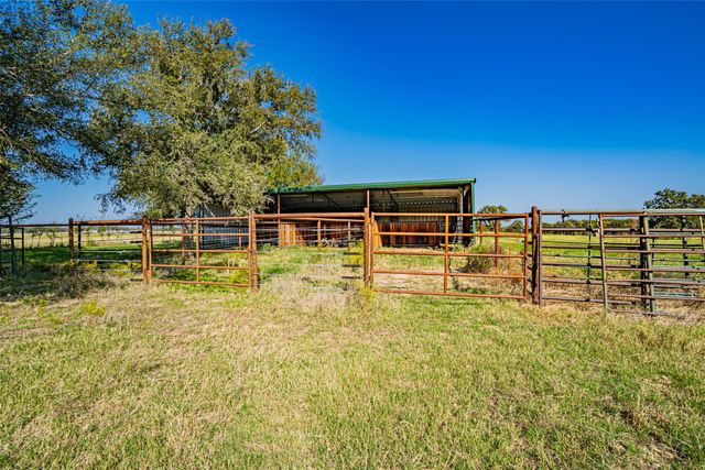 1673 County Road 407, Stephenville, TX 76401