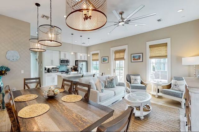 136 Palmilla Cr 202, Port Aransas, TX 78373