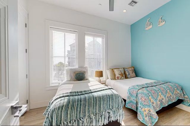 136 Palmilla Cr 202, Port Aransas, TX 78373