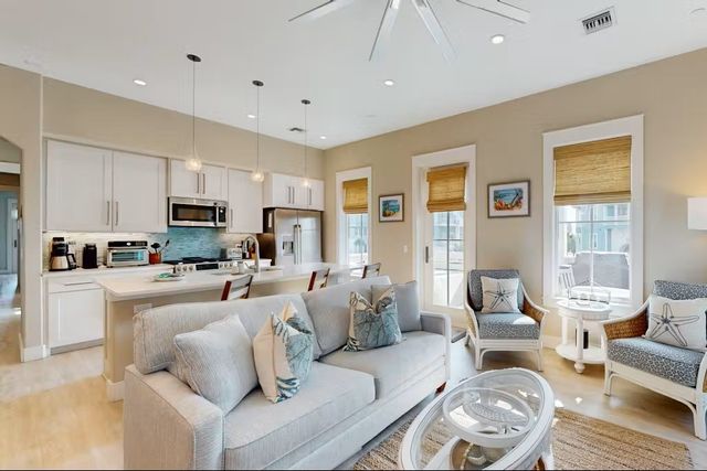 136 Palmilla Cr 202, Port Aransas, TX 78373