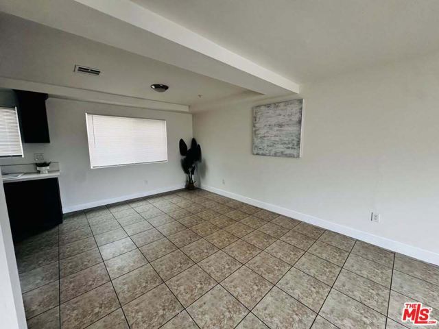 601 W 84th Street, Los Angeles, CA 90044