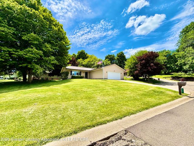 112 Wedgewood Drive, Charlotte, MI 48813