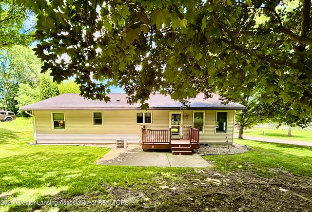 112 Wedgewood Drive, Charlotte, MI 48813