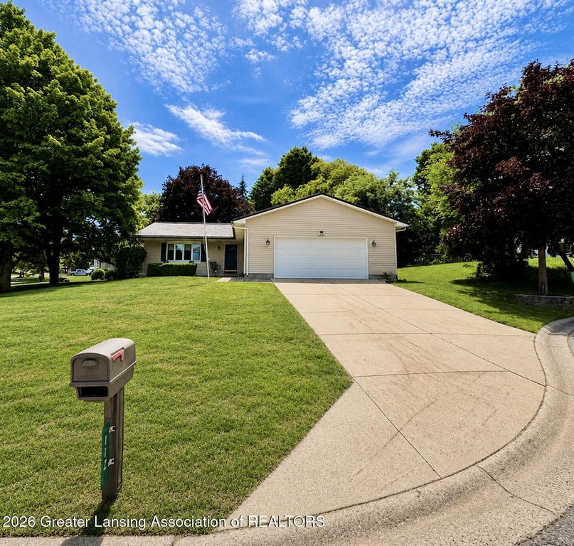 112 Wedgewood Drive, Charlotte, MI 48813