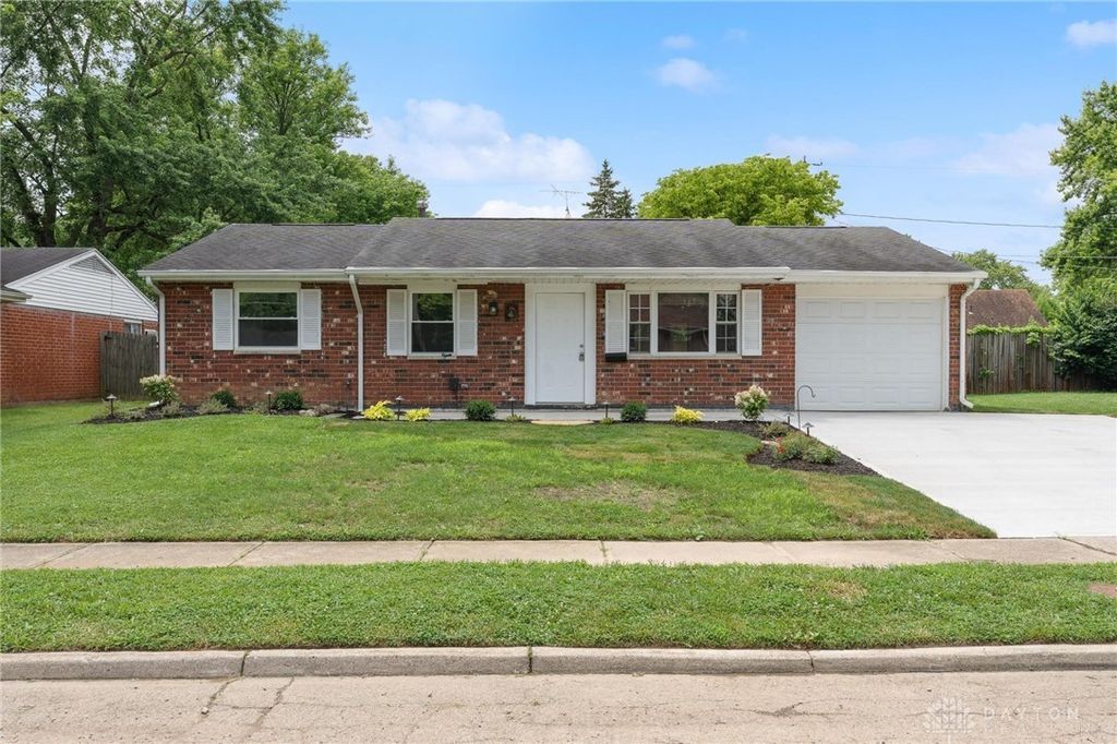 2960 Wyoming Drive, Xenia, OH 45385