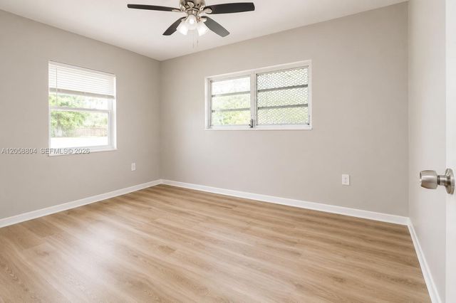 948 NW 9th Court, Homestead, FL 33030