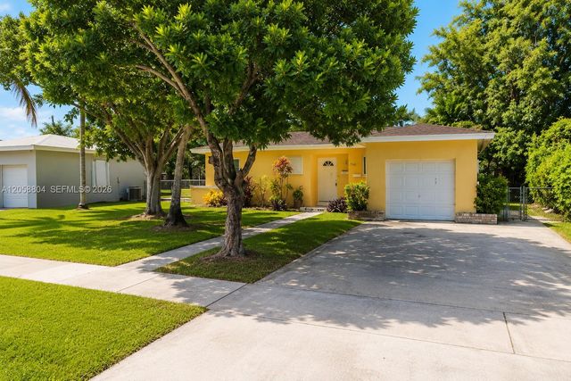 948 NW 9th Court, Homestead, FL 33030