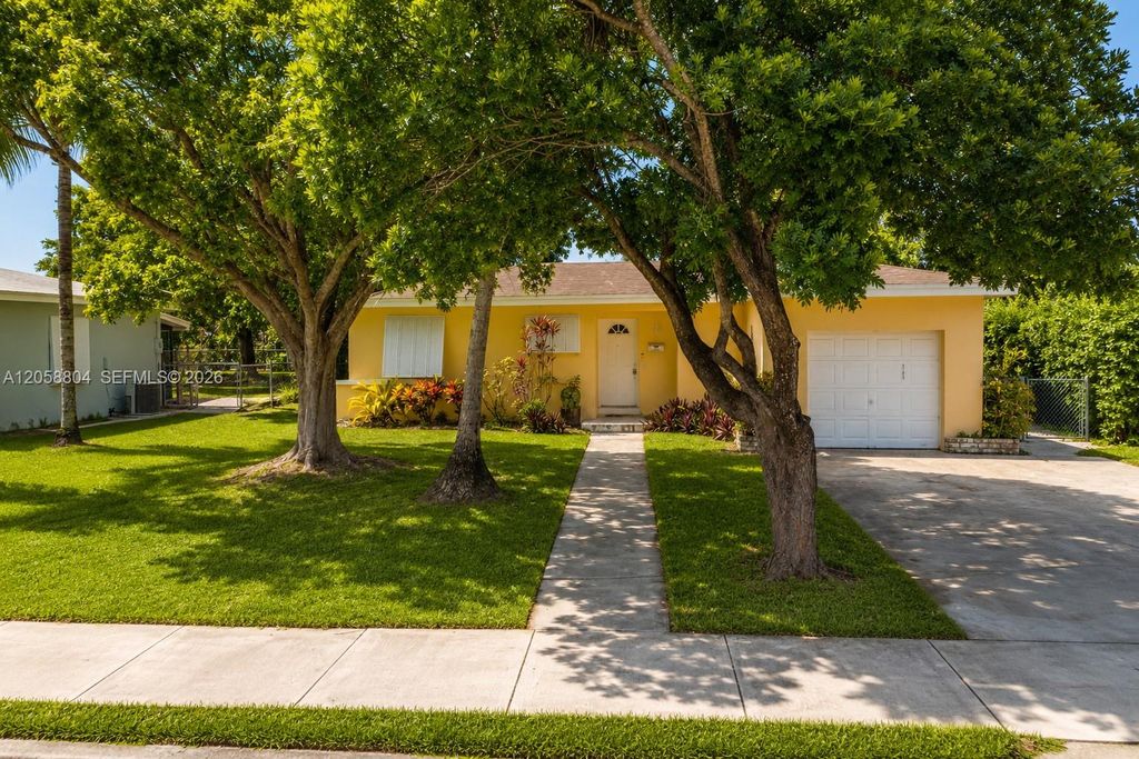 948 NW 9th Court, Homestead, FL 33030