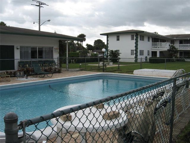 1621 NW 46th Avenue 101, Lauderhill, FL 33313