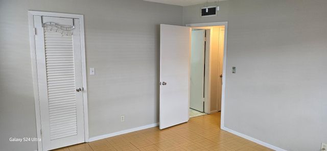 1621 NW 46th Avenue 101, Lauderhill, FL 33313