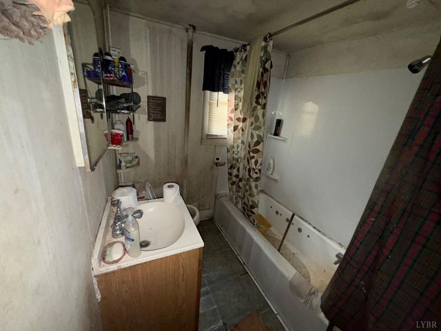 262 Spring Mill Road, Concord, VA 24538