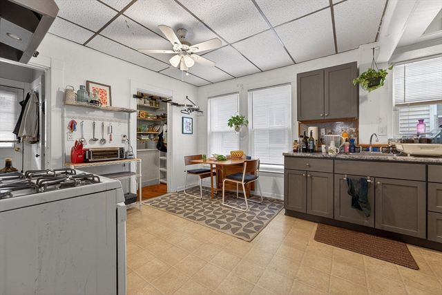 211 Summer St, Somerville, MA 02143
