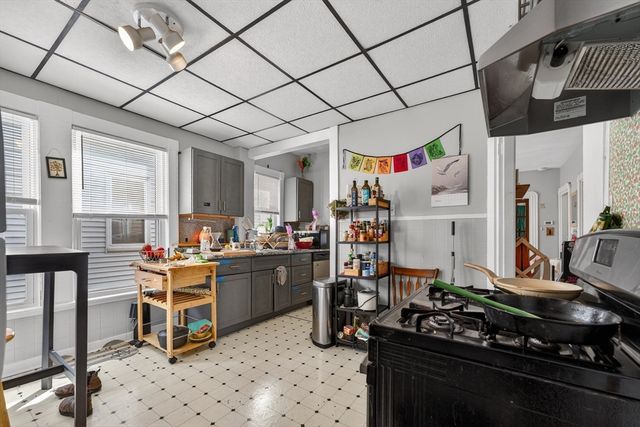 211 Summer St, Somerville, MA 02143