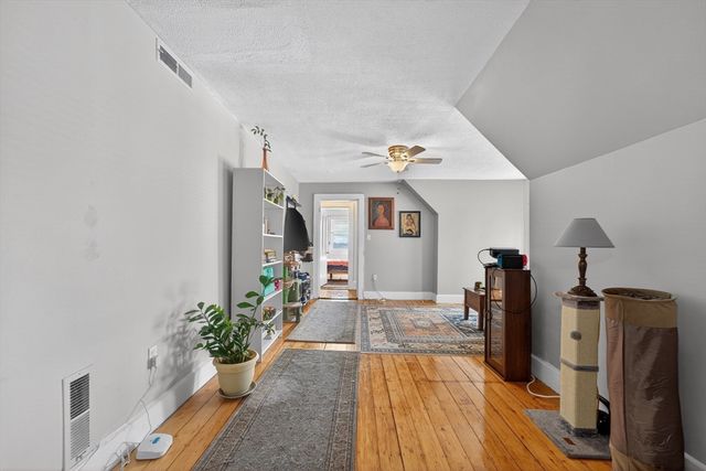 211 Summer St, Somerville, MA 02143