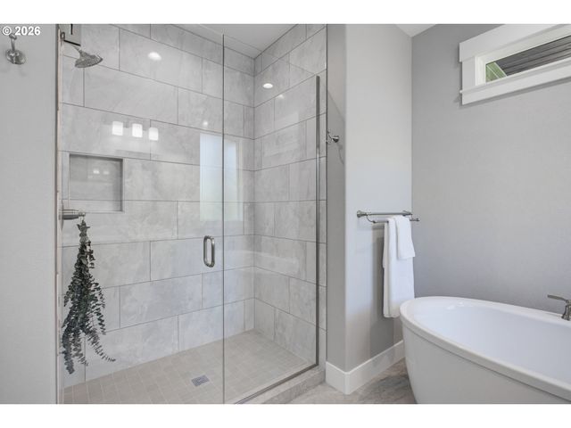 2938 Ne 3RD Cir, Battle Ground, WA 98604