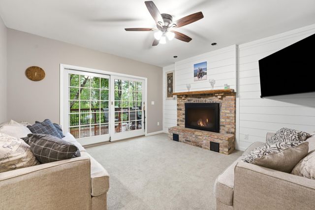 8258 Hemingway Avenue S, Cottage Grove, MN 55016