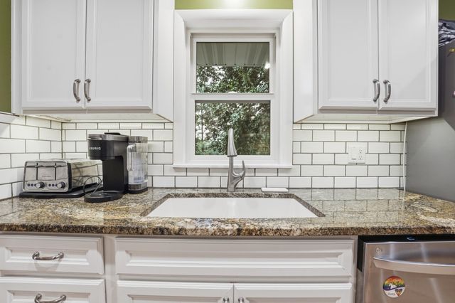 8258 Hemingway Avenue S, Cottage Grove, MN 55016