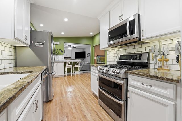 8258 Hemingway Avenue S, Cottage Grove, MN 55016