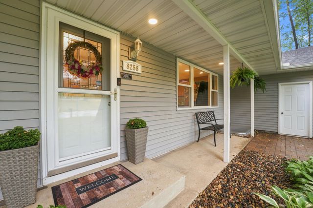 8258 Hemingway Avenue S, Cottage Grove, MN 55016
