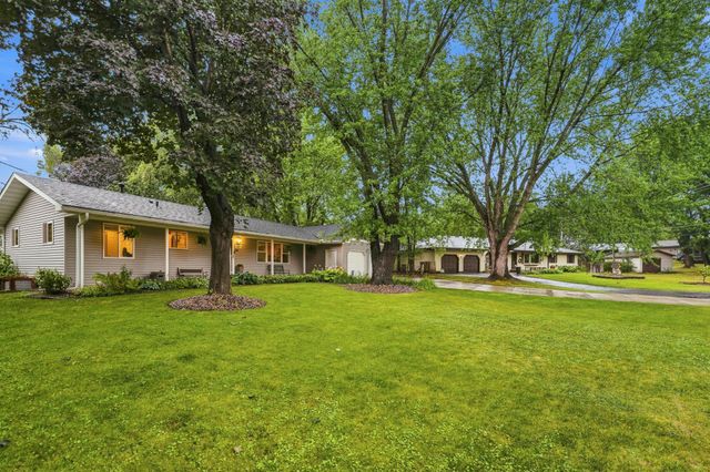 8258 Hemingway Avenue S, Cottage Grove, MN 55016