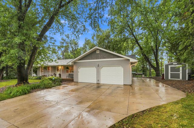 8258 Hemingway Avenue S, Cottage Grove, MN 55016