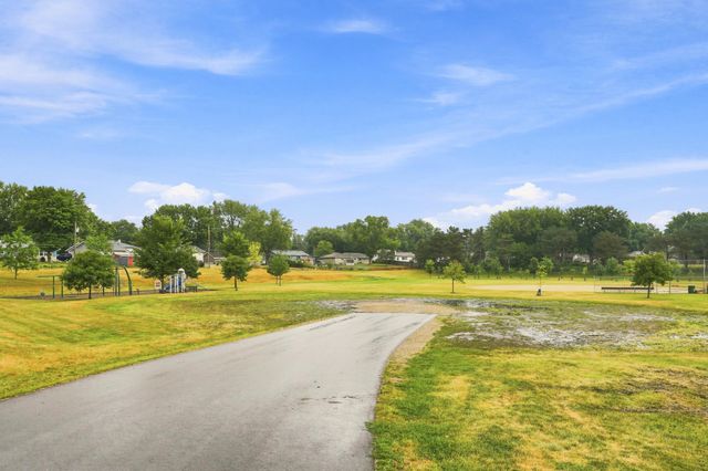 8258 Hemingway Avenue S, Cottage Grove, MN 55016
