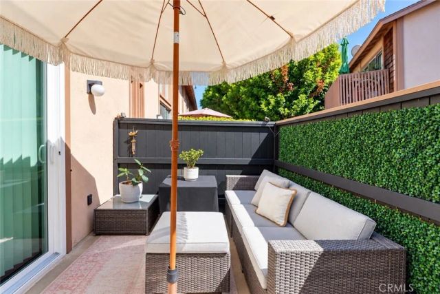 1048 Cabrillo Park Drive A, Santa Ana, CA 92701