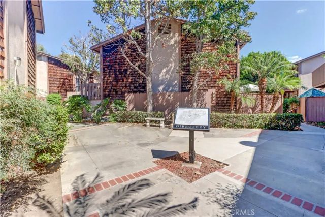 1048 Cabrillo Park Drive A, Santa Ana, CA 92701