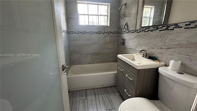 1090 NW 134th Street, North Miami, FL 33168