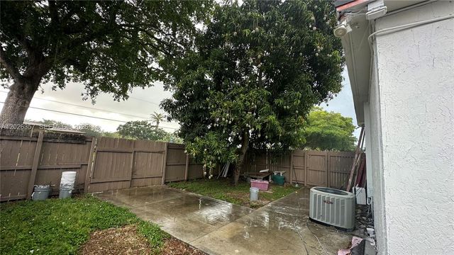 1090 NW 134th Street, North Miami, FL 33168