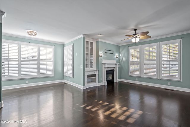 8120 Mason Ridge Lane, Wilmington, NC 28409