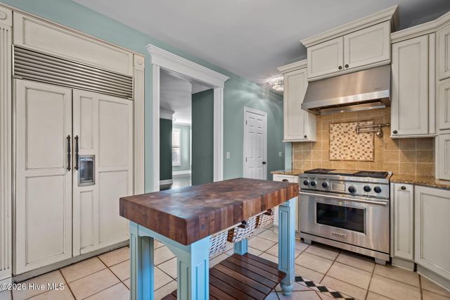 8120 Mason Ridge Lane, Wilmington, NC 28409
