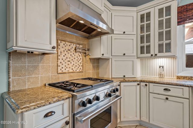 8120 Mason Ridge Lane, Wilmington, NC 28409