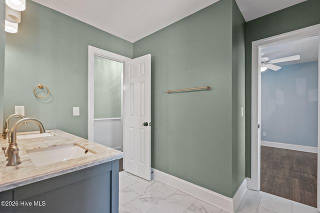 8120 Mason Ridge Lane, Wilmington, NC 28409