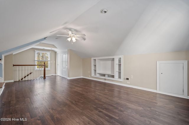 8120 Mason Ridge Lane, Wilmington, NC 28409