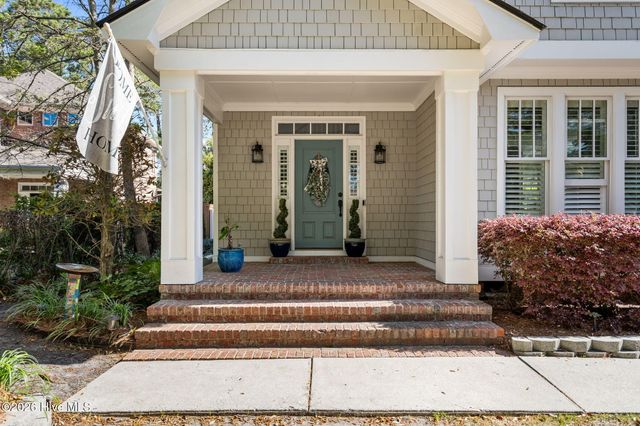 8120 Mason Ridge Lane, Wilmington, NC 28409