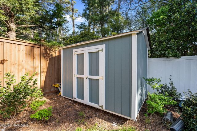 8120 Mason Ridge Lane, Wilmington, NC 28409