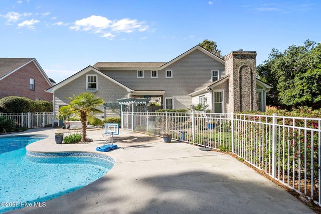 8120 Mason Ridge Lane, Wilmington, NC 28409