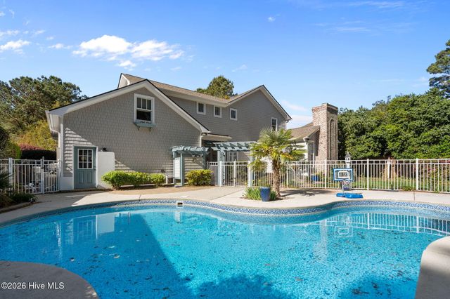 8120 Mason Ridge Lane, Wilmington, NC 28409