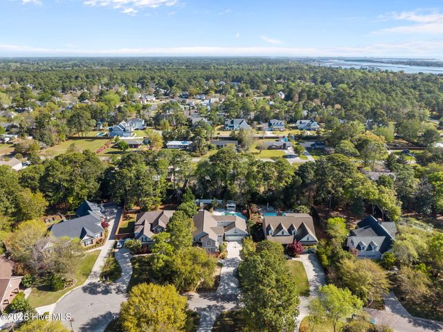 8120 Mason Ridge Lane, Wilmington, NC 28409