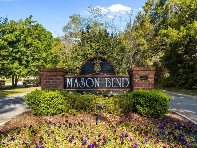 8120 Mason Ridge Lane, Wilmington, NC 28409