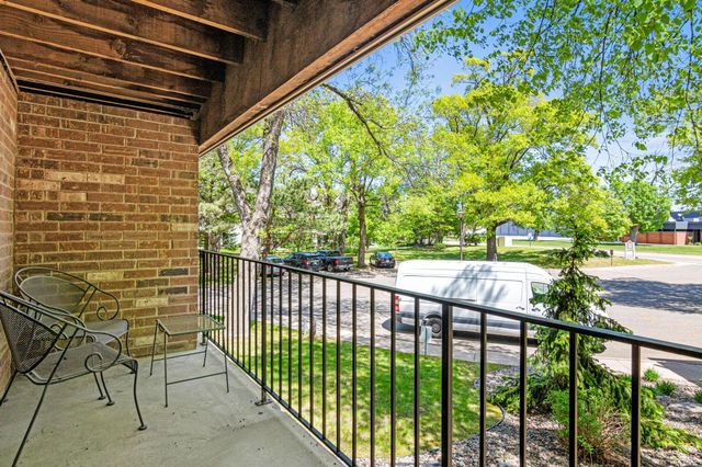 7500 Cahill Road 101C, Edina, MN 55439